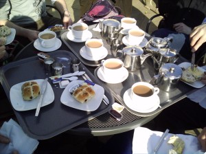 Tea and hot cross buns at Pembroke Lodge